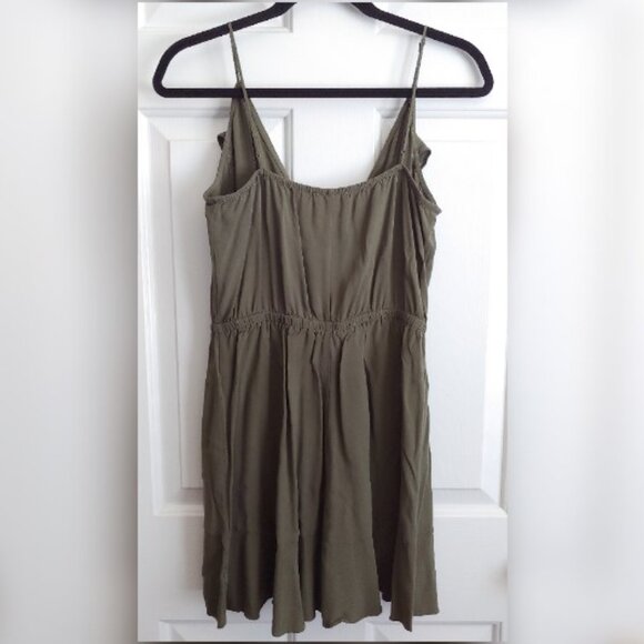 EXPRESS Ruffle Dress Olive Green Size M - Picture 3 of 8